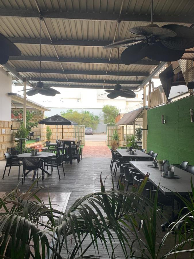 Riverside Hotel Northam Bagian luar foto